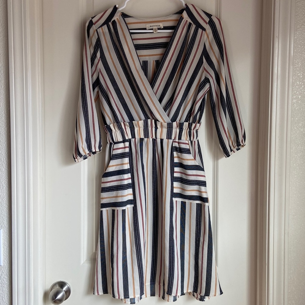 Summer striped dress with pockets